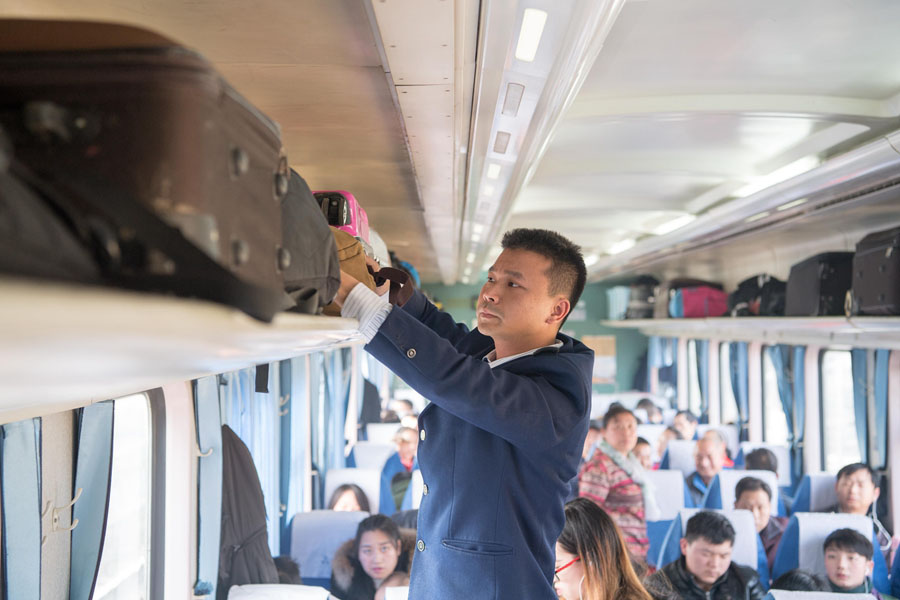 Passageiros de trem mantêm aceso sonho de funcionário de bordo