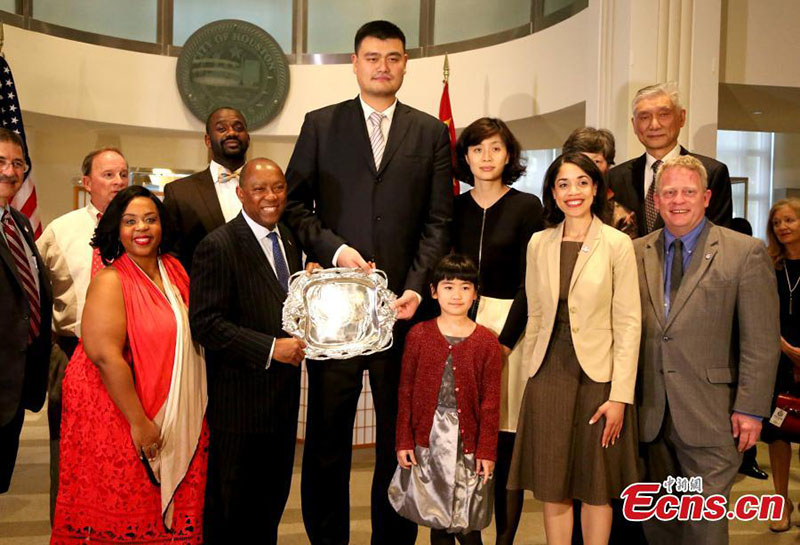 Houston celebra “Dia de Yao Ming”