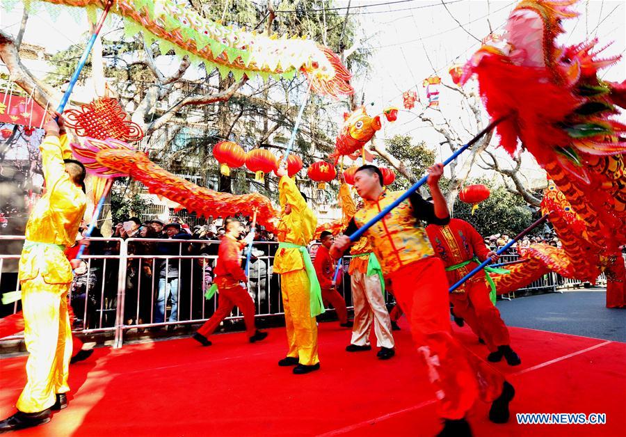 Festival de Lanternas celebrado na China