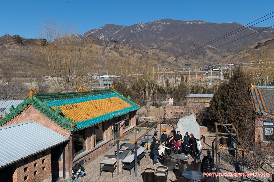 Hotel aos pés da Grande Muralha impulsiona a economia da Vila de Beigou, no norte de Beijing