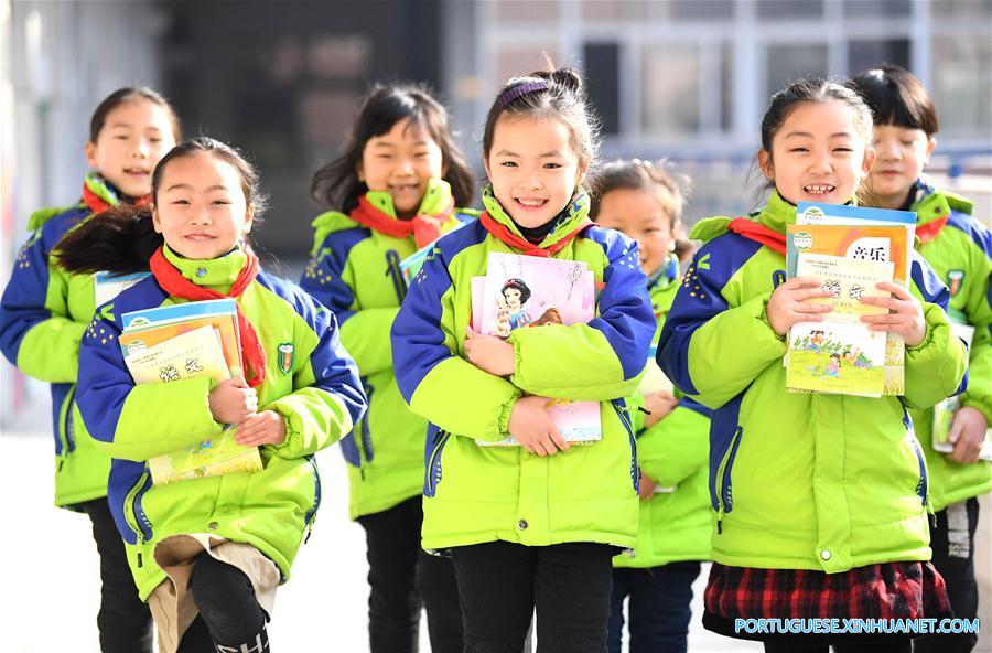 Começa o novo semestre letivo nas escolas chinesas