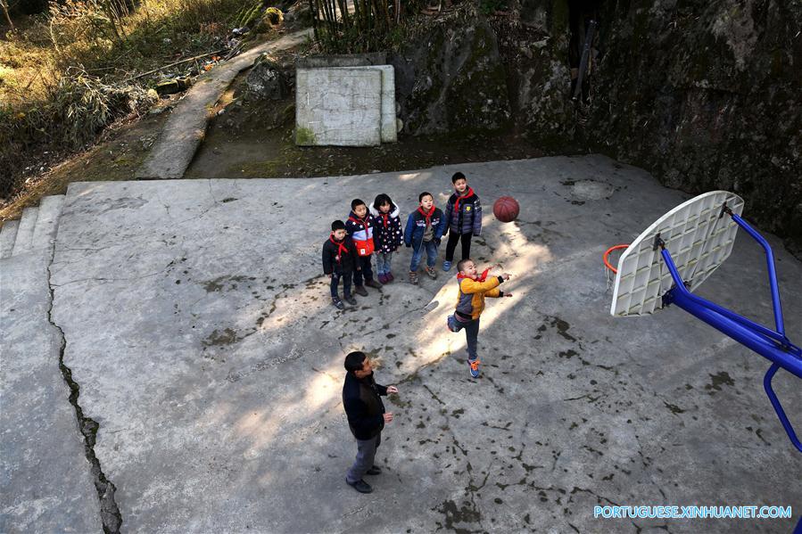 Começa o novo semestre letivo nas escolas chinesas