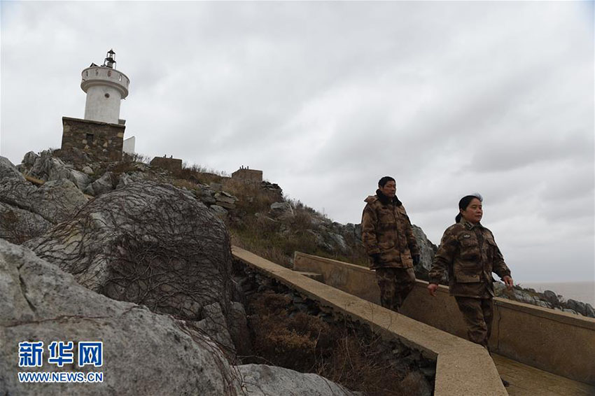 Casal guarda ilha isolada por 30 anos