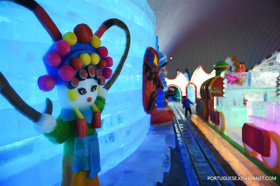 Parque Temático Mundo de Gelo e Neve abre em Harbin