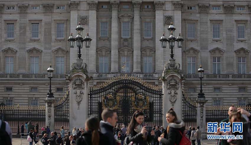 Rainha Elizabeth assina lei que autoriza ativação do Brexit