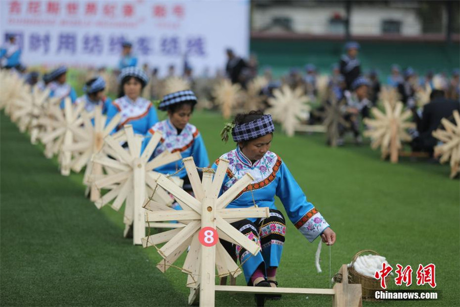 Grupo de Mulheres estabelece novo recorde mundial pela fiação tradicional de massa