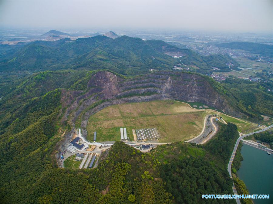 Mina abandonada transforma-se em jardim de cultivo de flores em Zhejiang