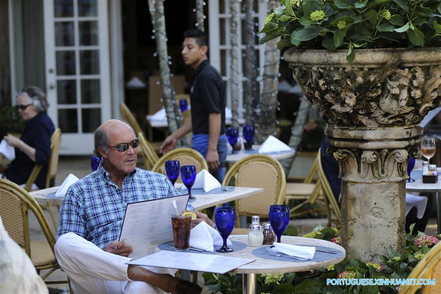 Ilha de Palm Beach é destino de férias da elite americana