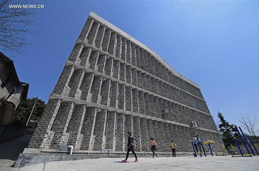 Edifício de hospital rural reconhecido com Prêmio de Arquiteto Emergente Internacional