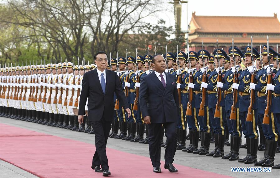 China-São Tomé e Príncipe: Li Keqiang discute com Patrice Trovoada futuro da cooperação bilateral