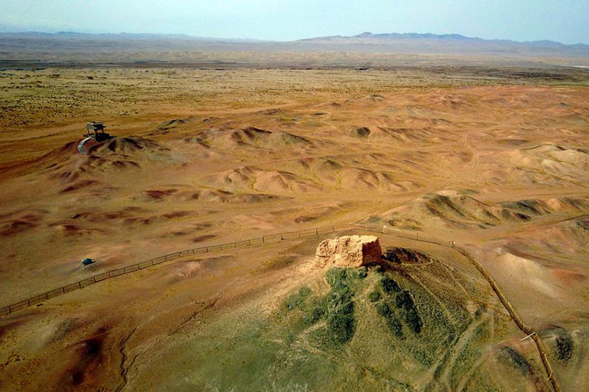 Iniciativa do Cinturão e Rota impulsiona turismo em Dunhuang