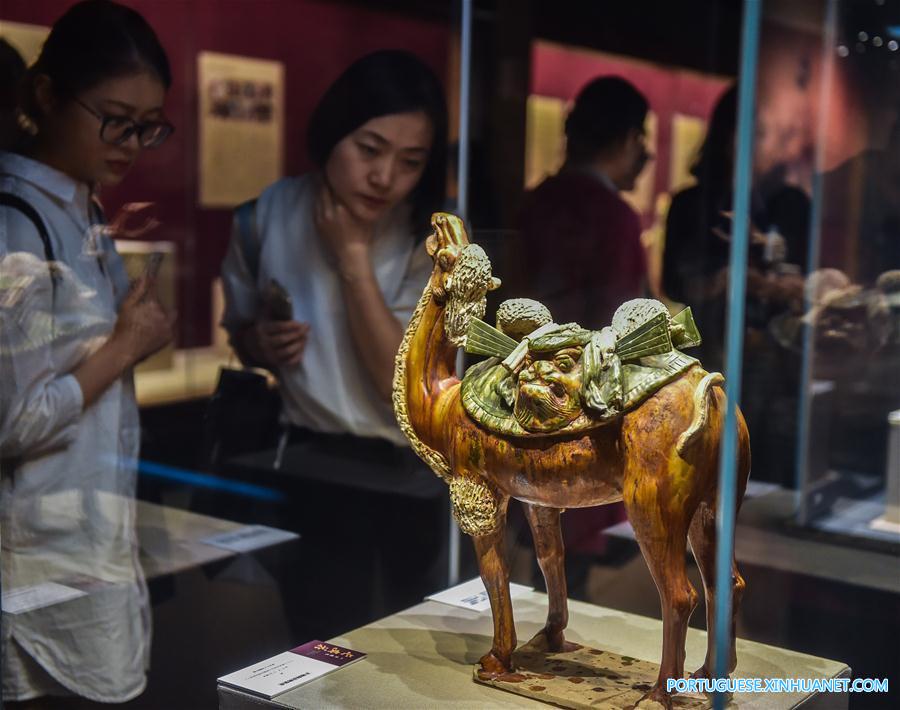 Exposição em Hangzhou exibe obras de arte de cerâmica da dinastia Tang