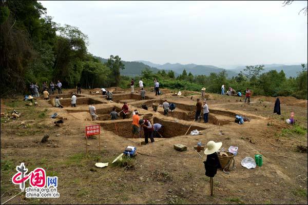 Ruínas de 5 mil anos são encontradas em canteiro de obras no sudoeste da China