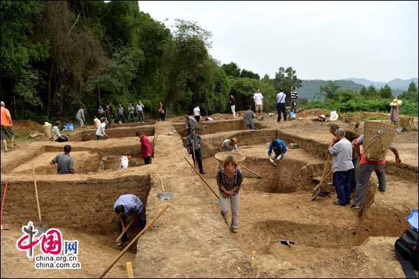 Ruínas de 5 mil anos são encontradas em canteiro de obras no sudoeste da China