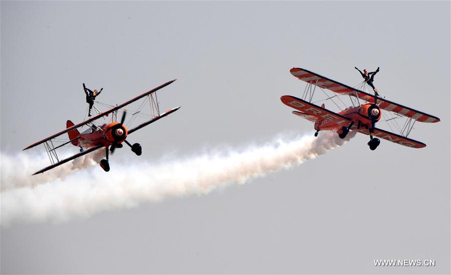 Airshow Zhengzhou 2017 arranca em Henan