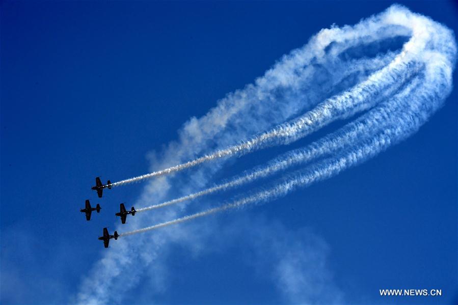 Airshow Zhengzhou 2017 arranca em Henan