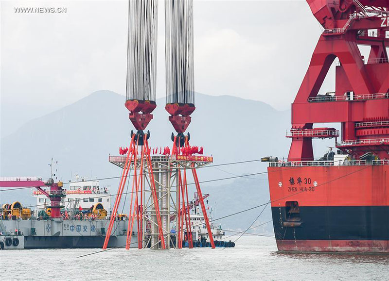 Construção da Ponte Hong Kong-Zhuhai-Macau entra em fase de conclusão