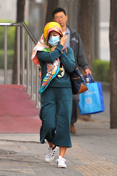 Beijing emite alerta azul para tempestade de areia