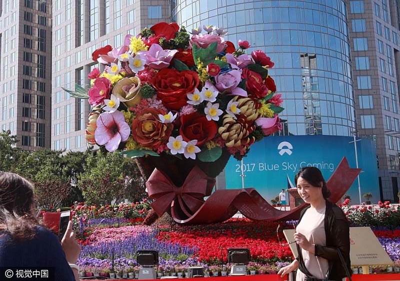 Capital chinesa decorada a rigor para o Fórum do Cinturão e Rota em Beijing