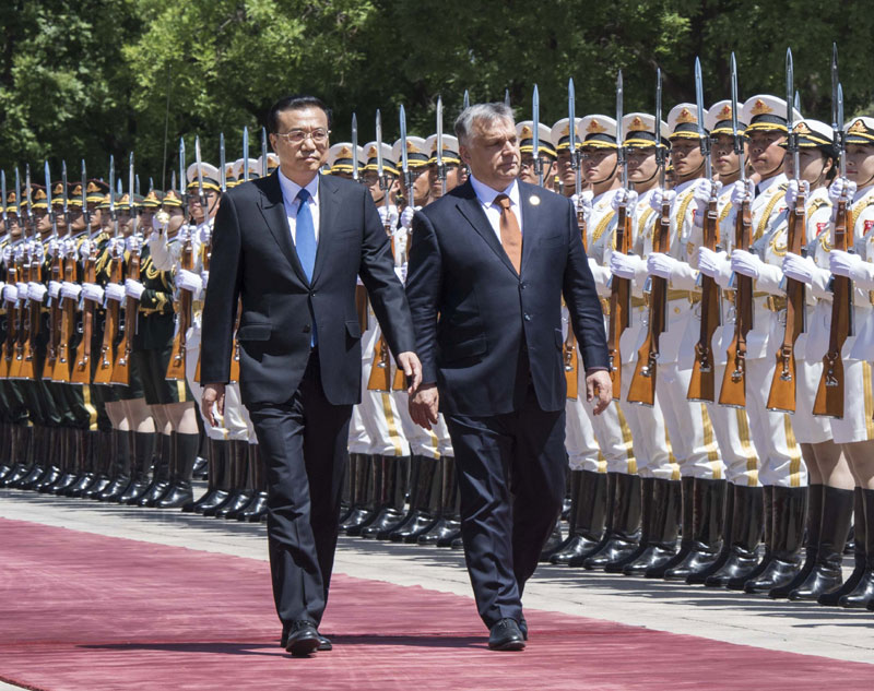 Premiês chinês e esloveno trocam felicitações pelo aniversário de laços diplomáticos bilaterais