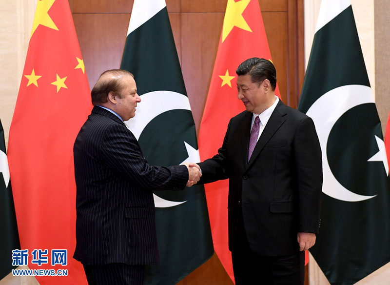 Presidente chinês pede que construção do Corredor Econômico China-Paquistão seja impulsionada
