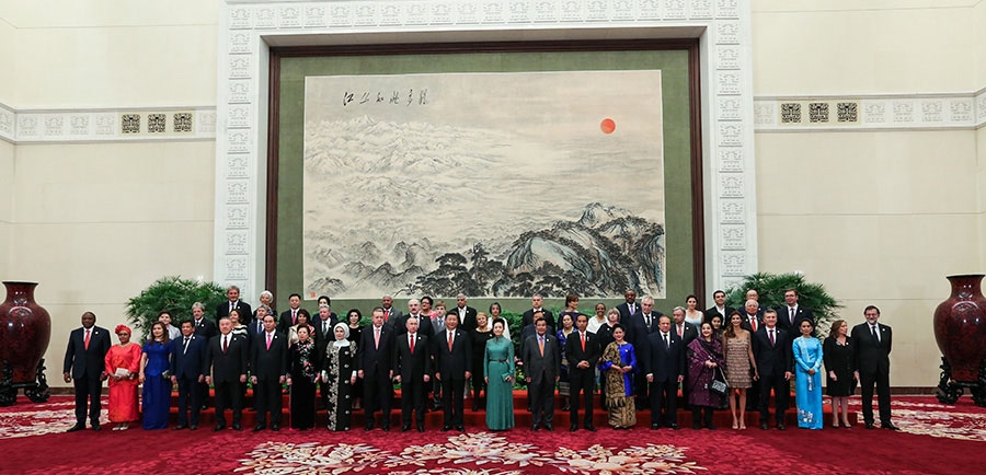 Xi pede renovação do espírito da Rota da Seda no banquete de boas-vindas do Fórum do Cinturão e Rota
