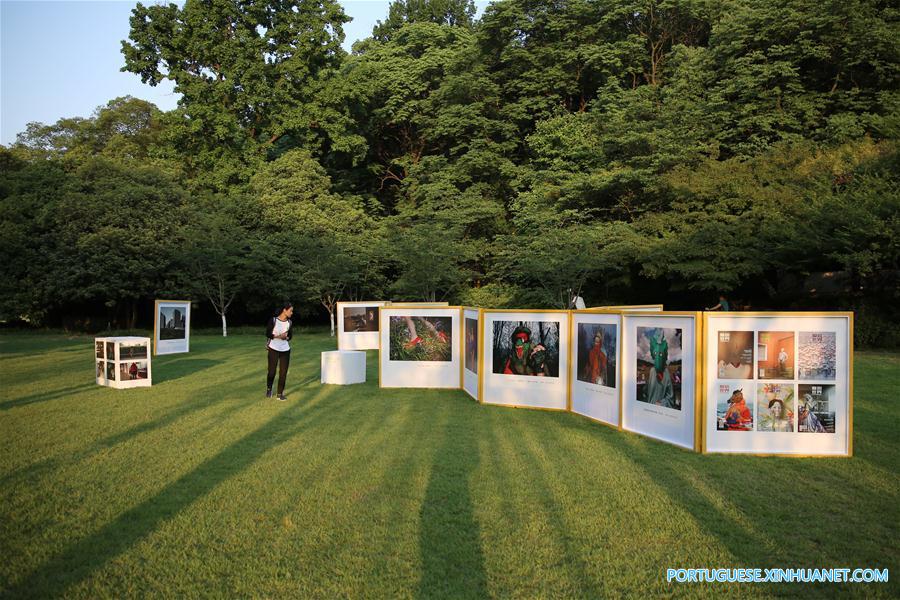 Exposição fotográfica em Hangzhou no leste da China