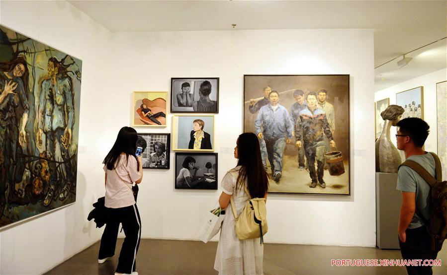 Exposição de obras de arte em Nanjing no leste da China