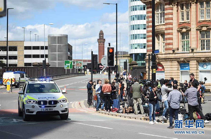 EI reivindica responsabilidade pelo ataque à bomba em Manchester