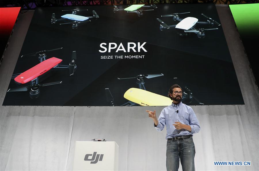 DJI anuncia primeiro drone do tamanho da mão em Nova Iorque