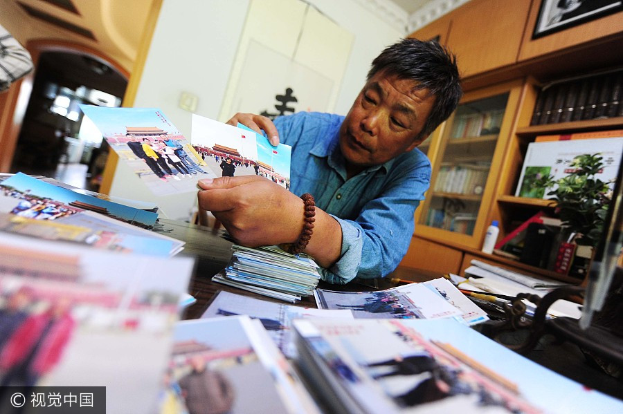 Fotógrafo registra retratos na Praça Tian’anmen há 38 anos