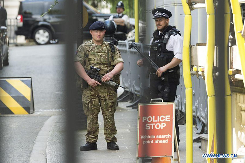 Reino Unido eleva estado de alerta contra ameaças terroristas para o nível máximo