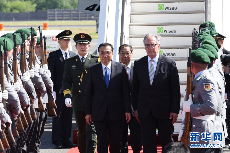 Premiê chinês chega a Berlim para visita oficial à Alemanha