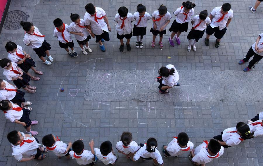 Celebrações do Dia das Crianças ao redor da China