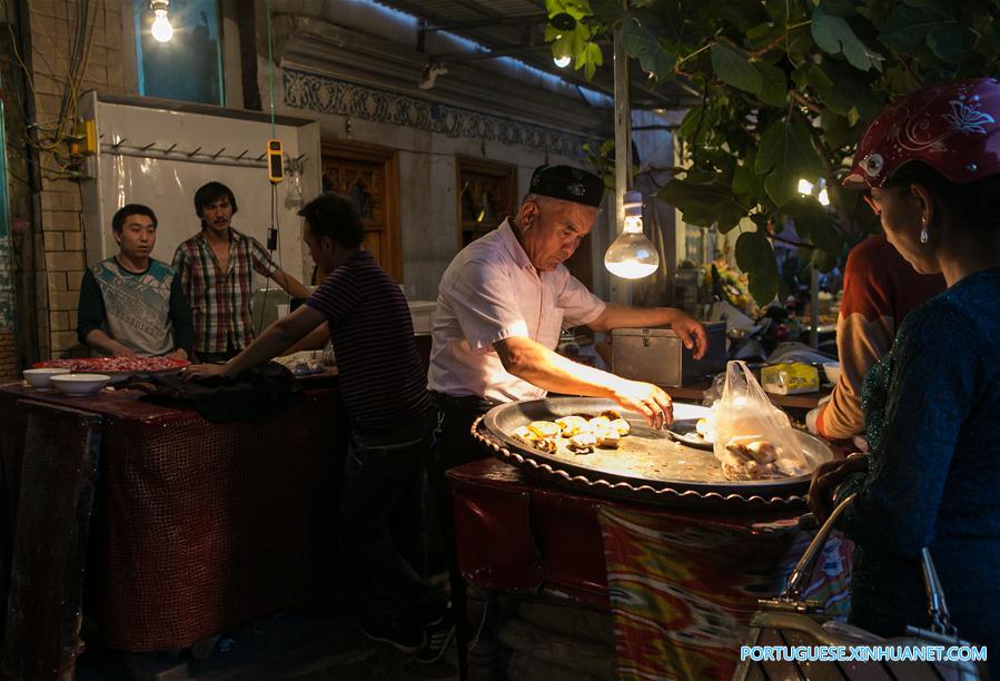 Vida cotidiana em Kashgar no noroeste da China