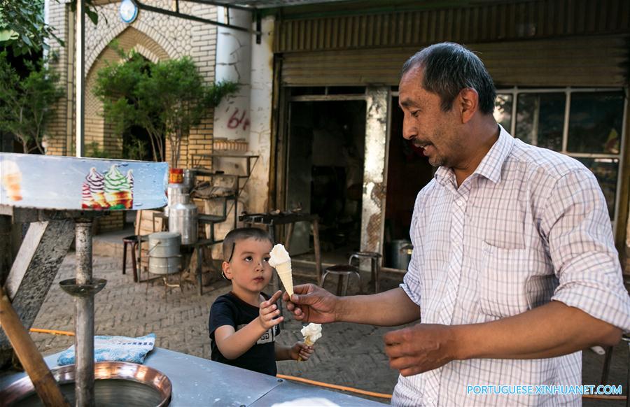 Vida cotidiana em Kashgar no noroeste da China