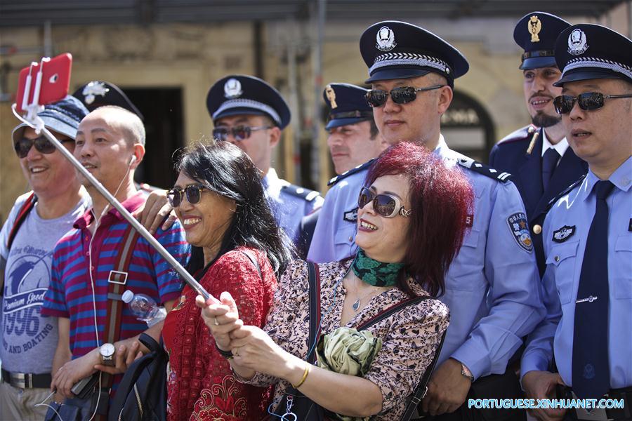 Patrulhas policiais conjuntas entre China e Itália são lançadas em Roma