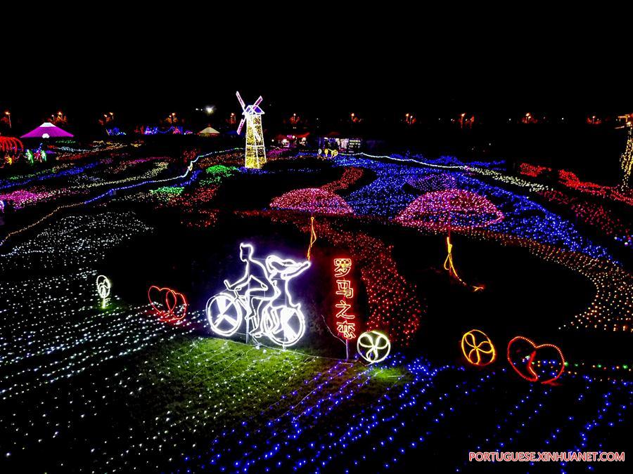 Festival de luzes começa em Guizhou, no sudoeste da China