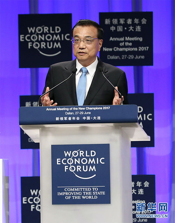 Li Keqiang: China comprometida com globalização econômica e livre comércio