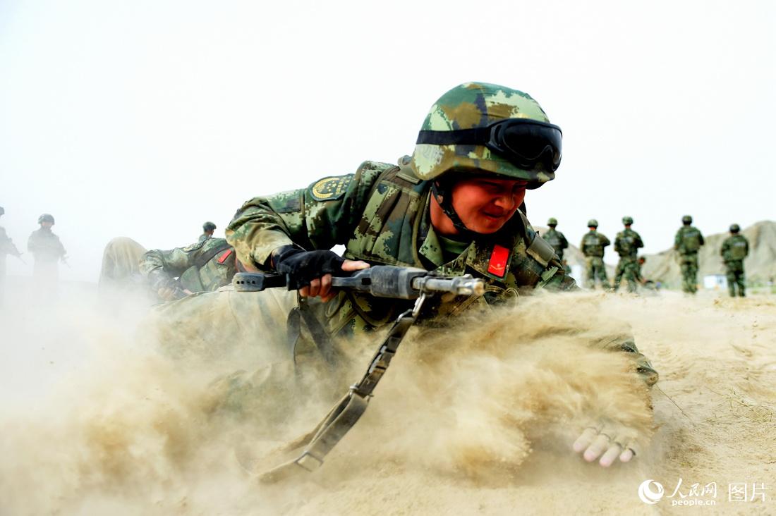 China e Quirguistão realizam exercício militar antiterrorista conjunto