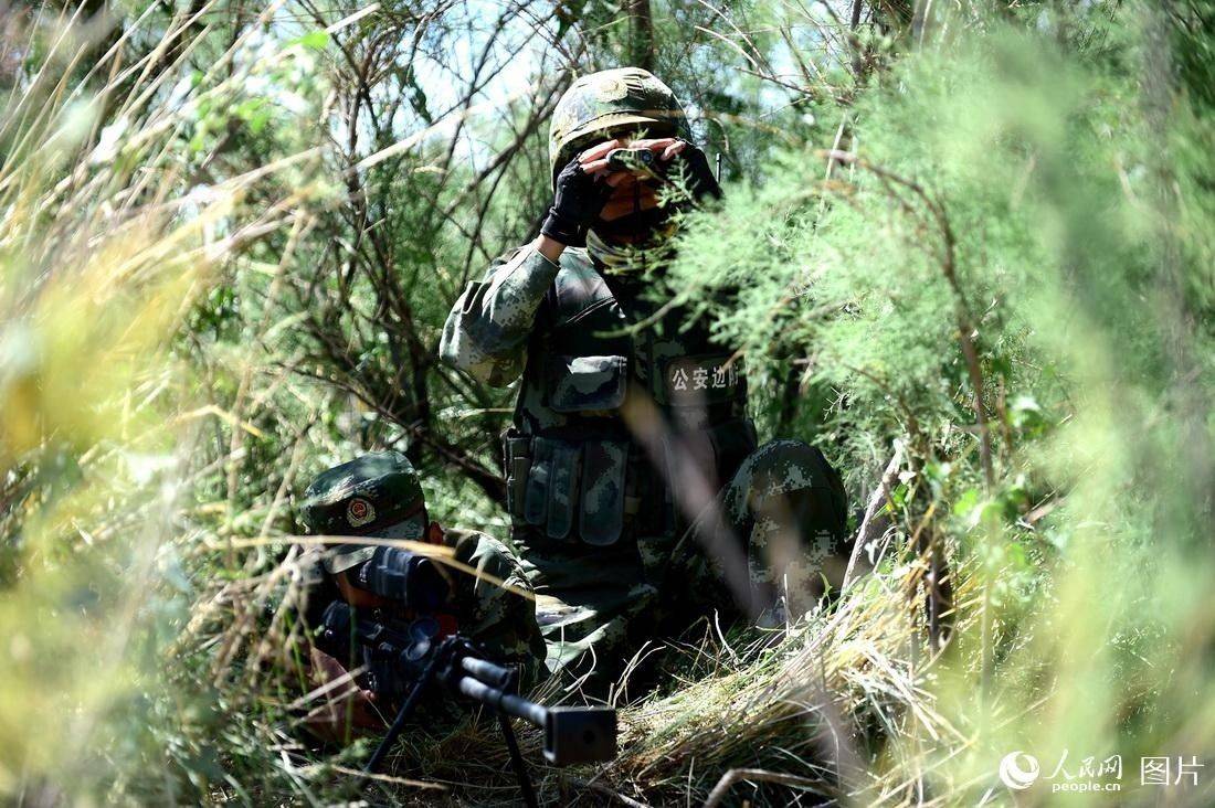 China e Quirguistão realizam exercício militar antiterrorista conjunto