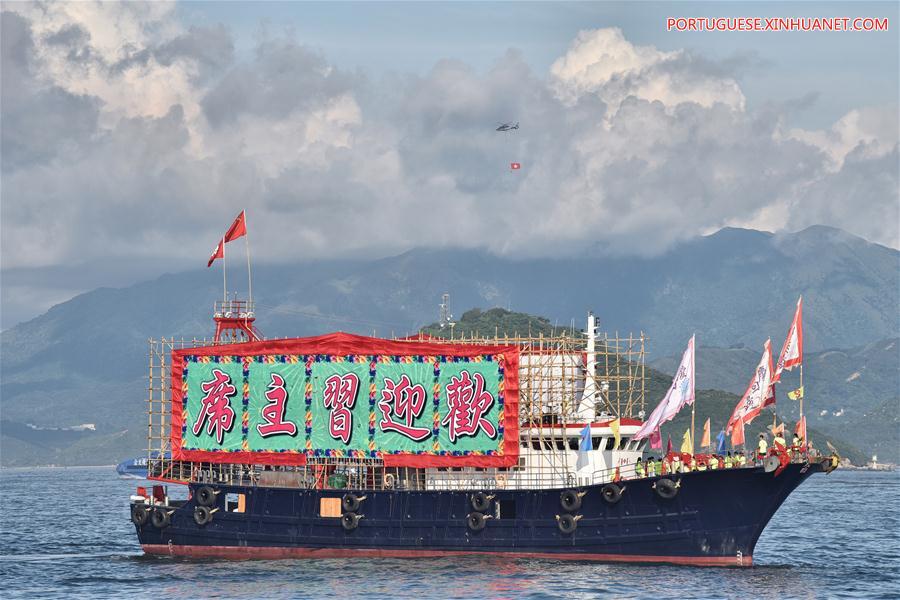 Desfile de barcos pesqueiros celebra 20º aniversário da RAEHK