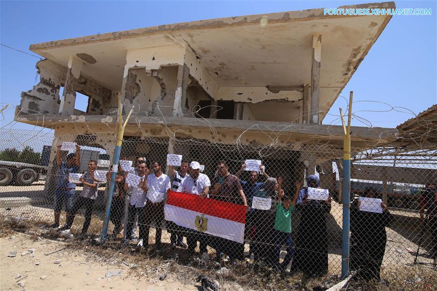 Palestinos convocam Egito a reabrir cruzamento de Rafah para pacientes