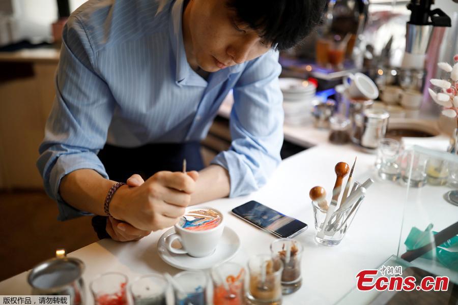 Barista sul-coreano transforma o café em arte