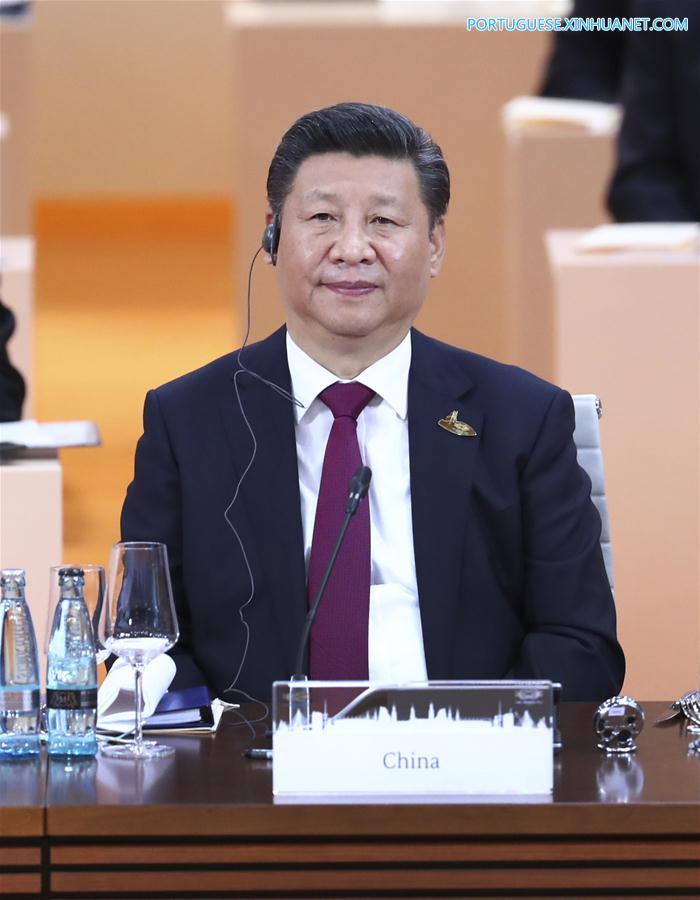 Xi pede ao G20 que defenda economia mundial aberta e fomente novos motores de crescimento