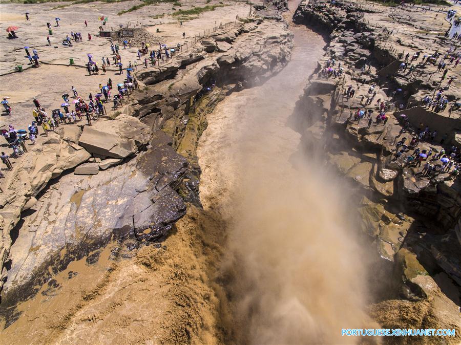 Fotos aéreas mostram cachoeira Hukou do rio Amarelo