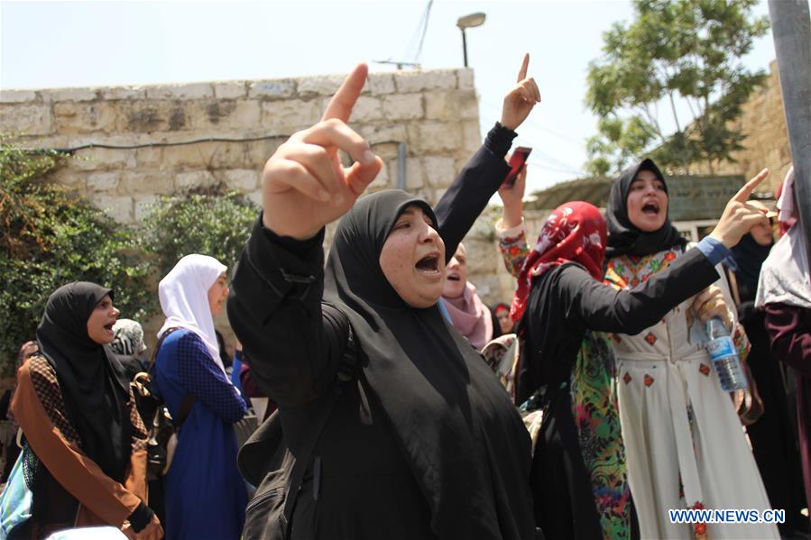 Protesto muçulmano prossegue após reabertura do complexo de Al-Aqsa em Jerusalém