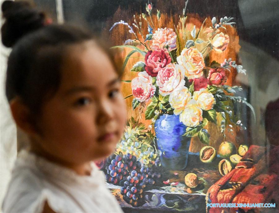 Exposição do bordado Bohai Mohe em Harbin, no nordeste da China