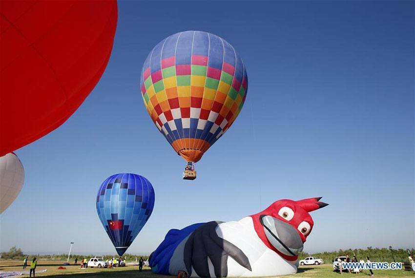 Festival de balões de ar quente realizado em Ningxia