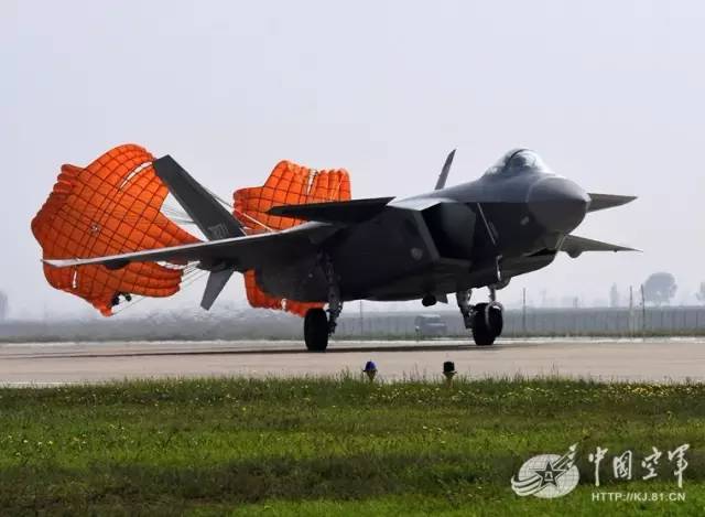 Galeria: caça J-20 da Força Aérea da China